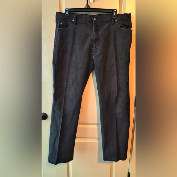 Dickies Men's size 40x32 BLACK "Dungaree
Jean" Regular Fit Flex Pants - Picture 1 of 9